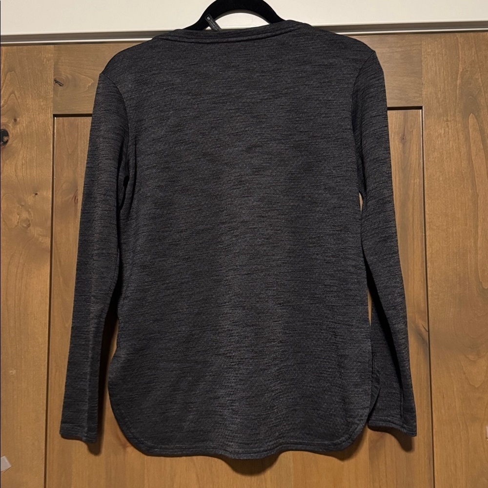 Kuhl Long Sleeve V-Neck activewear top shirt Womens S Grey base layer hiking - Picture 2 of 9